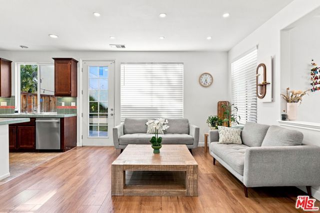 27259 Cloverhurst Place, Canyon Country (santa Clarita), CA 91387