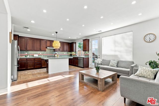 27259 Cloverhurst Place, Canyon Country (santa Clarita), CA 91387