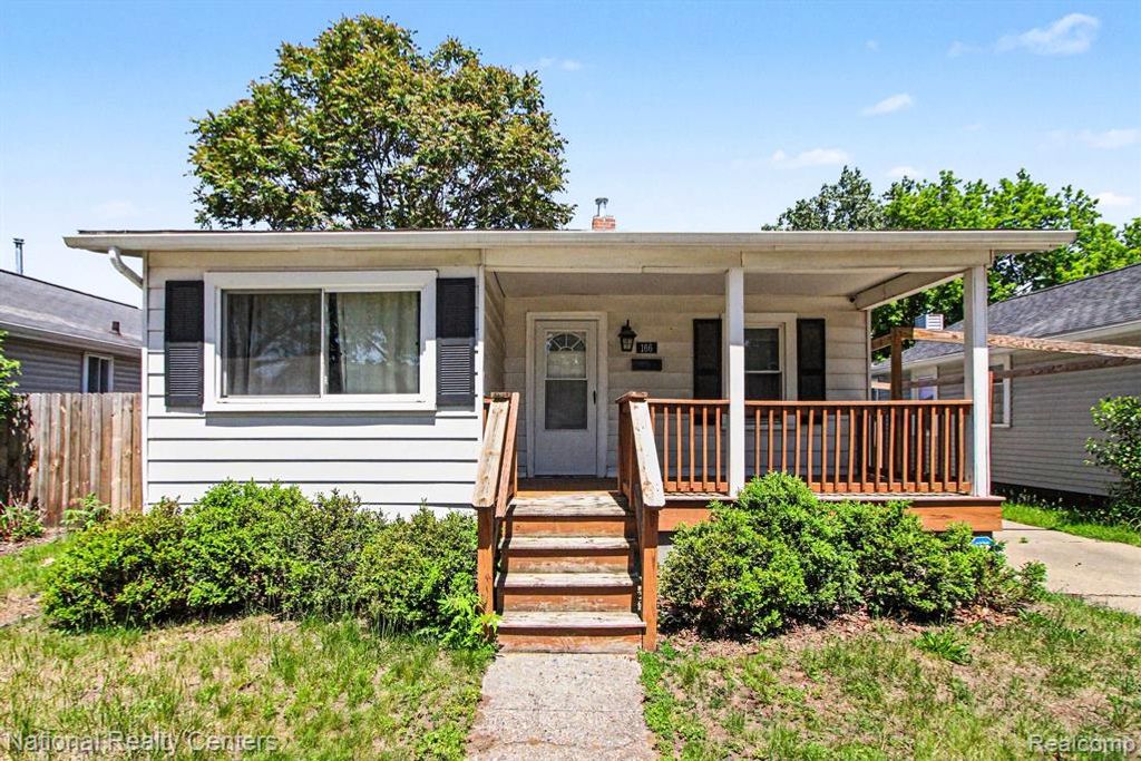 166 W Brickley Avenue, Hazel Park, MI 48030