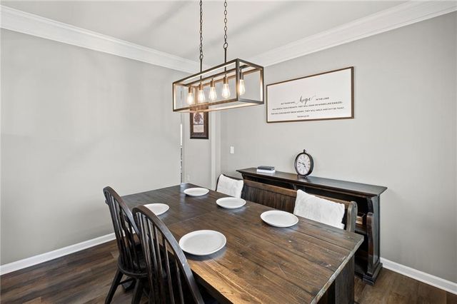 705 Owens Circle, Canton, GA 30115