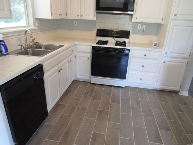 4 Patty Lane, Conway, AR 72032
