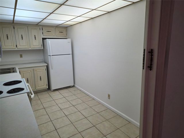 959 SE 2nd Avenue 204, Deerfield Beach, FL 33441