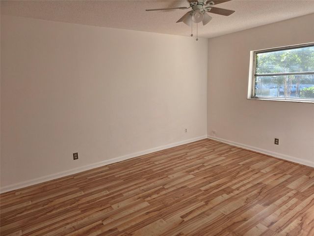 959 SE 2nd Avenue 204, Deerfield Beach, FL 33441