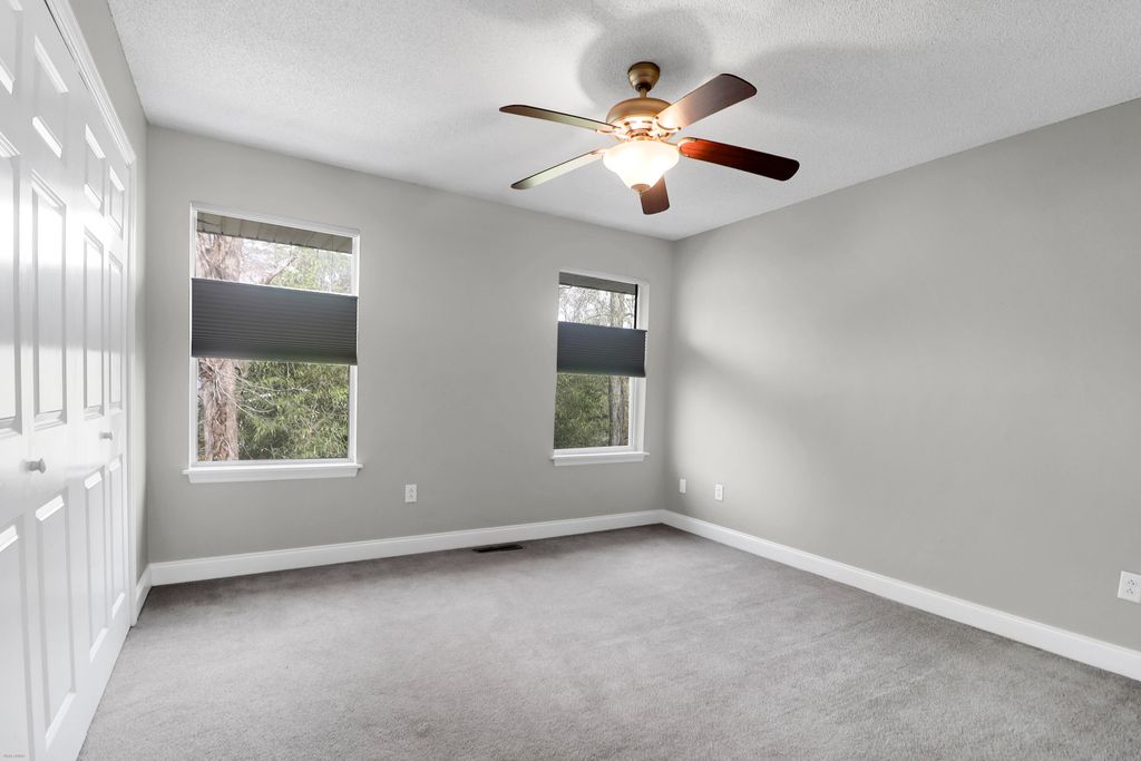 Image 15 of property listing at 252 Howle Avenue A-3, Charleston, SC 29412