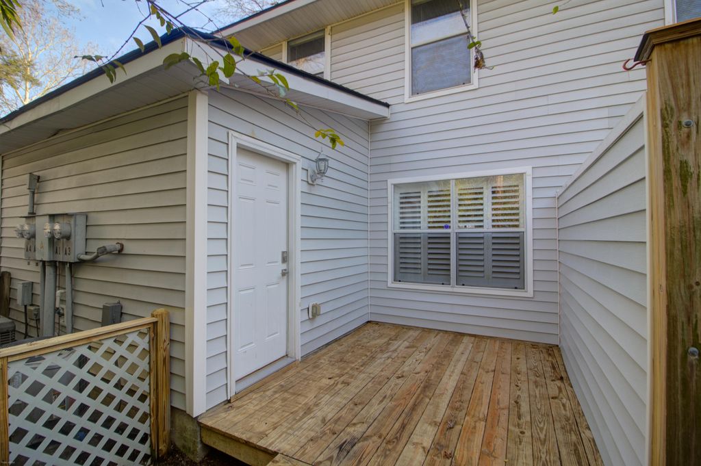 Image 31 of property listing at 252 Howle Avenue A-3, Charleston, SC 29412