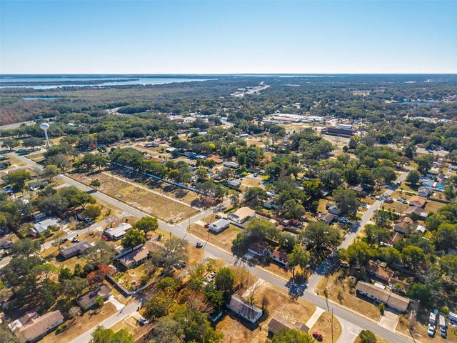 607 PATRICIA AVENUE, Fruitland Park, FL 34731