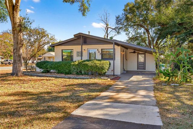 607 PATRICIA AVENUE, Fruitland Park, FL 34731