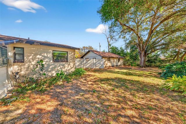 607 PATRICIA AVENUE, Fruitland Park, FL 34731