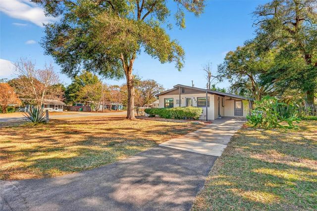 607 PATRICIA AVENUE, Fruitland Park, FL 34731