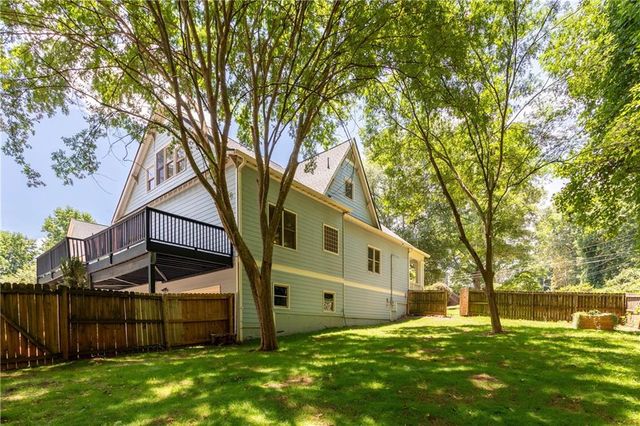 2470 E Tupelo Street SE, Atlanta, GA 30317
