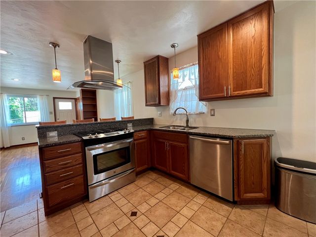 408 Marion Ave, Forest Hills Boro, PA 15221