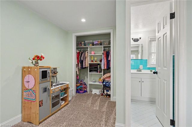 120 Woodrow Avenue, Winston-salem, NC 27106