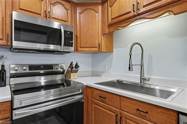 120 Woodrow Avenue, Winston-salem, NC 27106