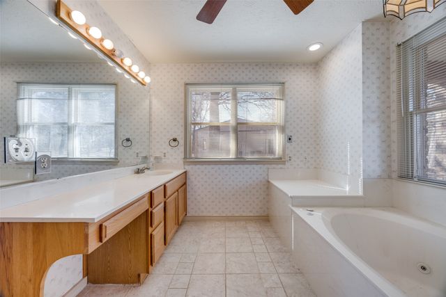 2101 County Road 2716, Honey Grove, TX 75446