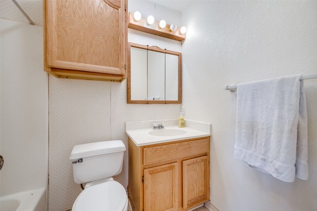 2101 County Road 2716, Honey Grove, TX 75446