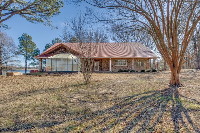 2101 County Road 2716, Honey Grove, TX 75446