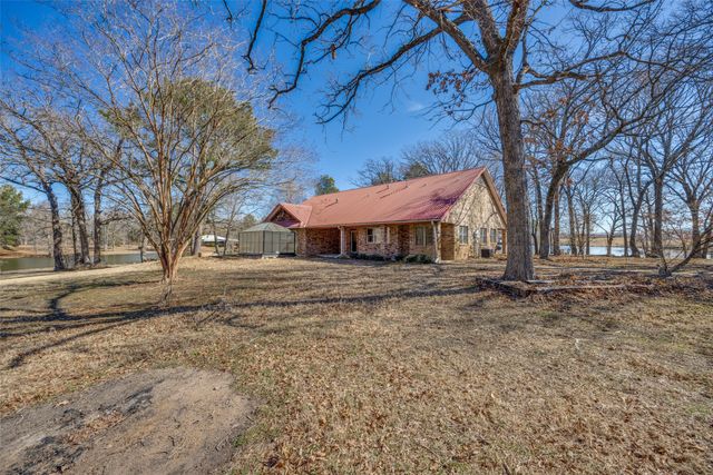 2101 County Road 2716, Honey Grove, TX 75446