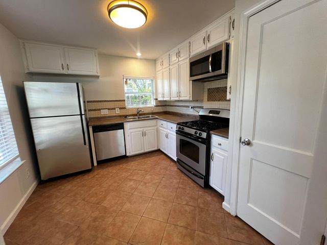 2006 Hamilton Ave, Austin, TX 78702