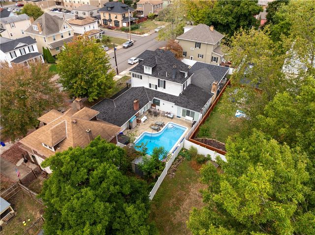 430 College Ave., Beaver, PA 15009