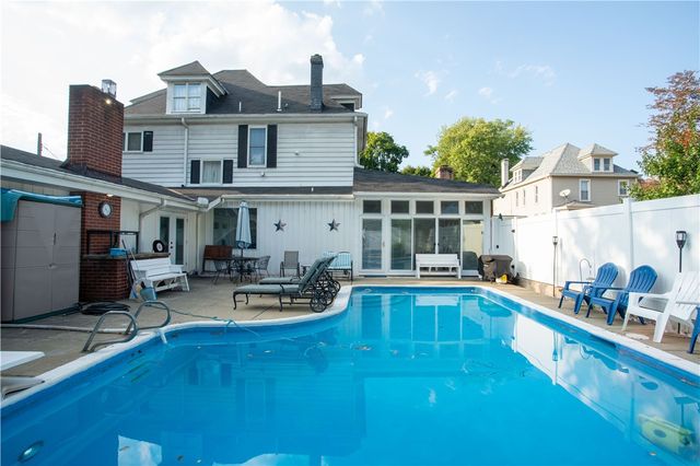 430 College Ave., Beaver, PA 15009