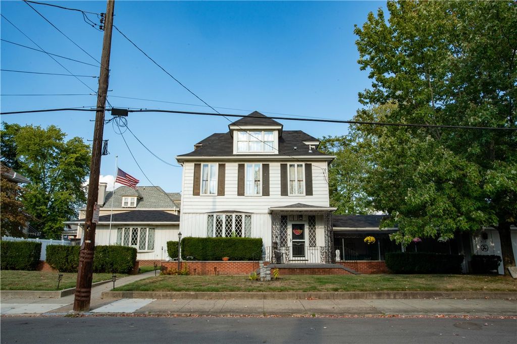 430 College Ave., Beaver, PA 15009