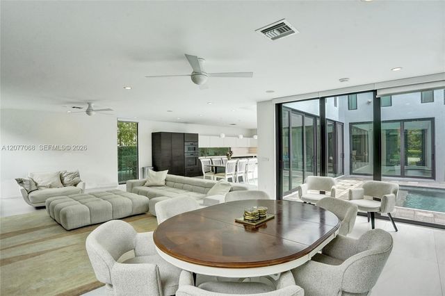 129 N Victoria Park Road, Fort Lauderdale, FL 33301