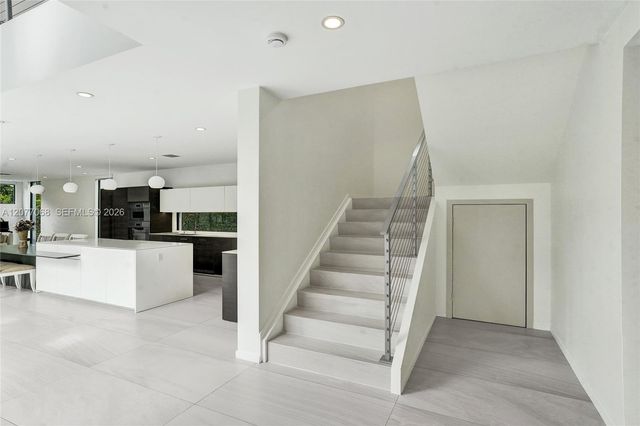 129 N Victoria Park Road, Fort Lauderdale, FL 33301