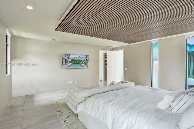 129 N Victoria Park Road, Fort Lauderdale, FL 33301