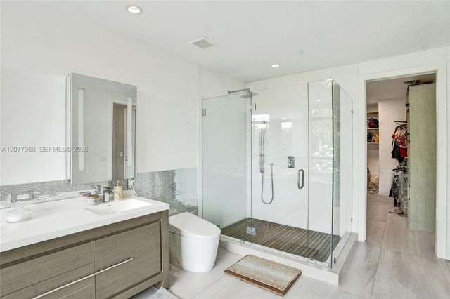 129 N Victoria Park Road, Fort Lauderdale, FL 33301