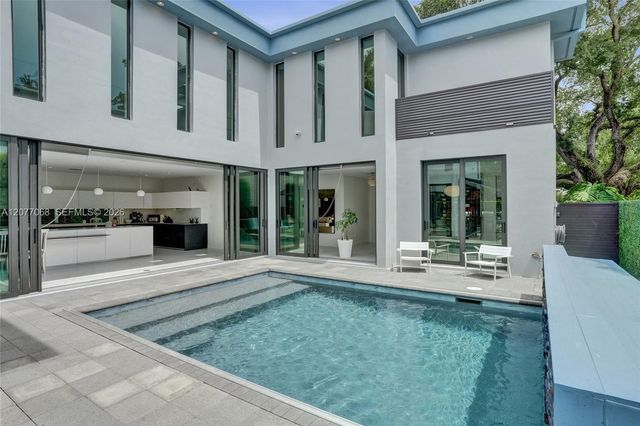 129 N Victoria Park Road, Fort Lauderdale, FL 33301