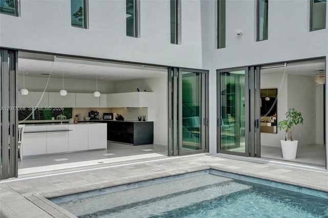 129 N Victoria Park Road, Fort Lauderdale, FL 33301