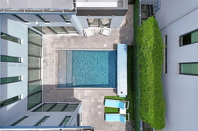 129 N Victoria Park Road, Fort Lauderdale, FL 33301