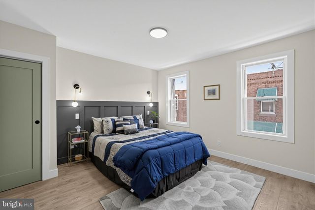 2426 S SARTAIN ST, Philadelphia, PA 19148