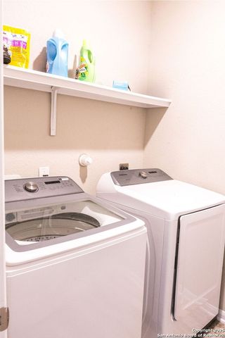 8911 arundal garden, Converse, TX 78109