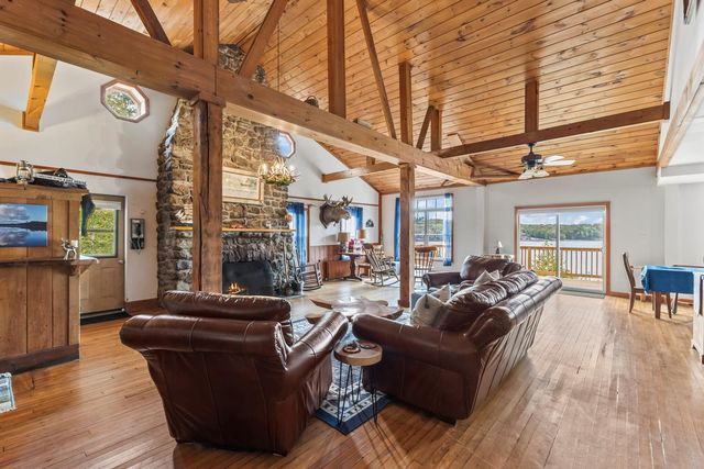 965 Deerland Road, Long Lake, NY 12847