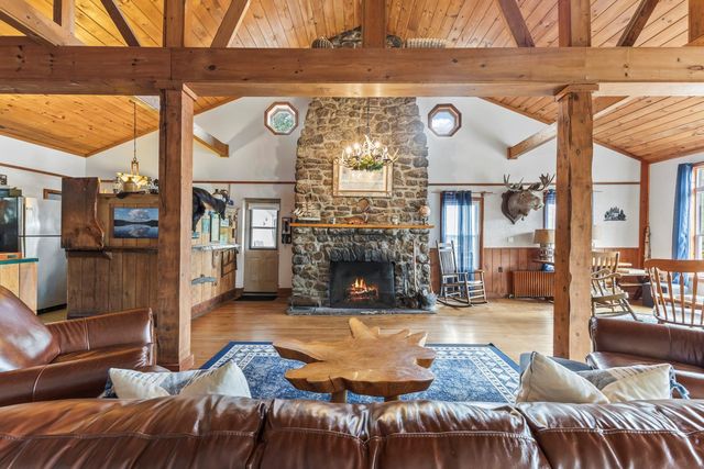 965 Deerland Road, Long Lake, NY 12847