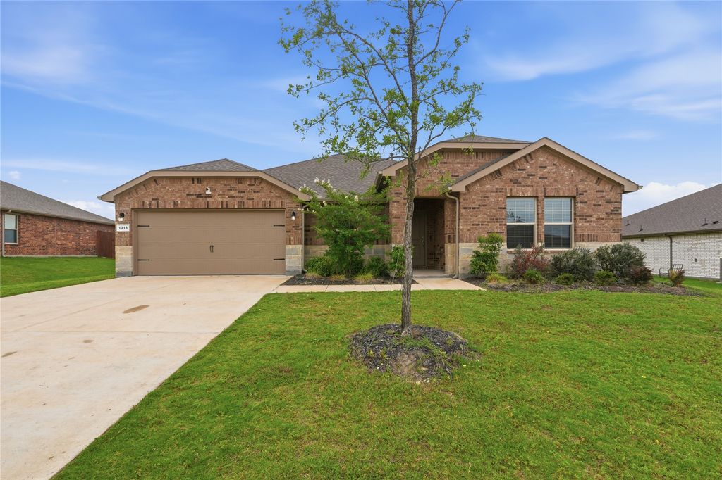1318 Boulder Drive, Cedar Hill, TX 75104