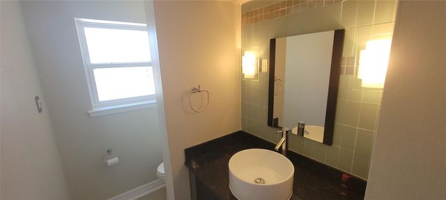 11302 Meadow Lake Drive, Houston, TX 77077