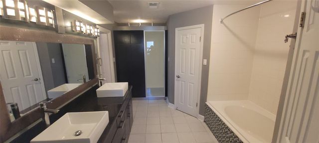 11302 Meadow Lake Drive, Houston, TX 77077