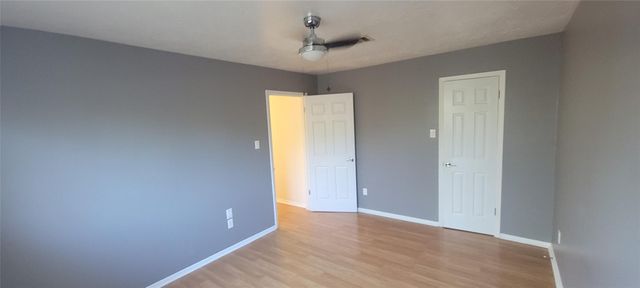 11302 Meadow Lake Drive, Houston, TX 77077