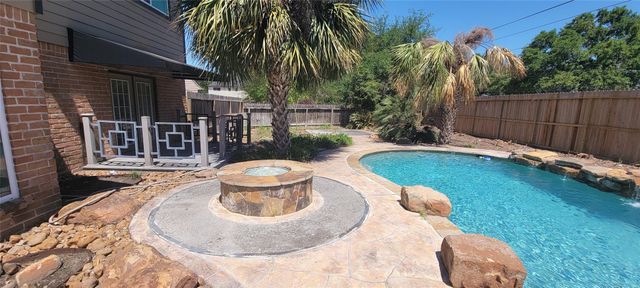 11302 Meadow Lake Drive, Houston, TX 77077