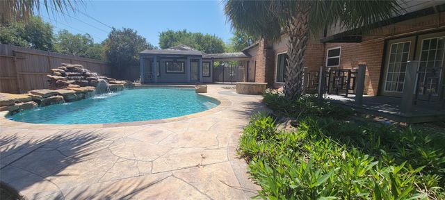 11302 Meadow Lake Drive, Houston, TX 77077