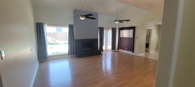 11302 Meadow Lake Drive, Houston, TX 77077