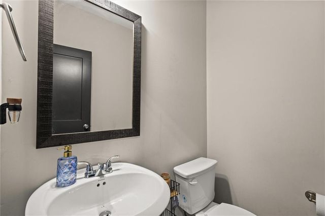 310 Wooded Glen Lane, Carrollton, GA 30117