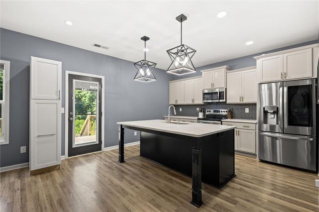 310 Wooded Glen Lane, Carrollton, GA 30117