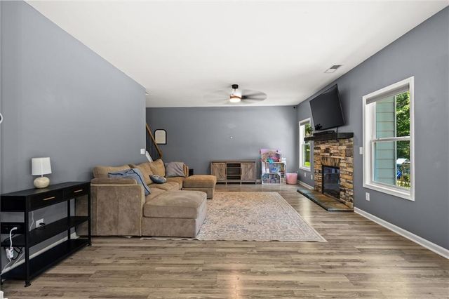 310 Wooded Glen Lane, Carrollton, GA 30117
