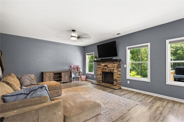 310 Wooded Glen Lane, Carrollton, GA 30117