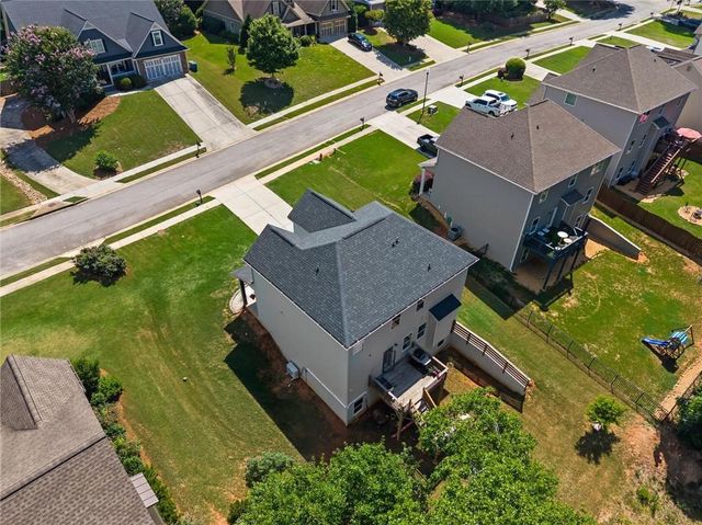 310 Wooded Glen Lane, Carrollton, GA 30117