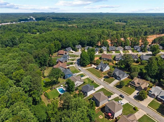 310 Wooded Glen Lane, Carrollton, GA 30117