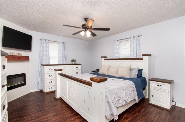 196 Oak Park One, Rockdale, TX 76567